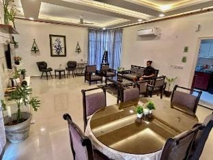 The Green House - 2 BHK - Luxury Apartment
Lucknow Apartment in Lucknow