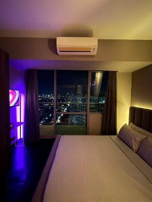 Cozy place in Mandaluyong near Pobla  and Rockwell Vacation rental in Mandaluyong