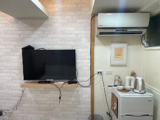 Zhonghua Road《西門町｜雙人房｜捷運6號出口》80[僅限境外旅客入住] Vacation rental in Taipei City