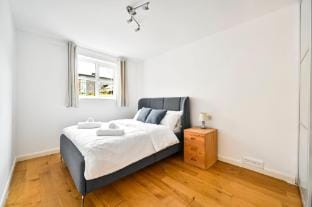 Cozy Corner near Tower Bridge Apartment in London Borough of Southwark
