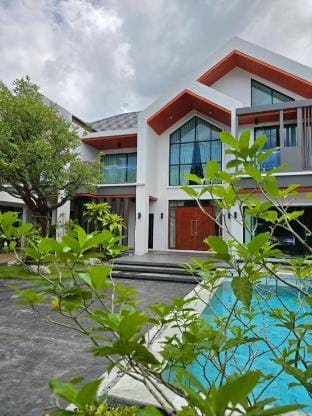 101Grandhomepoolvillahatyai Villa in Thailand