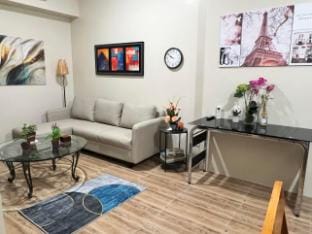 Altitude Abode (Eighty One, Across NAIA 3, Manila) Apartment in Pasay