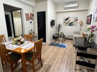 Altitude Abode (Eighty One, Across NAIA 3, Manila) Apartment in Pasay