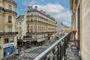 Exceptional 4 bedrooms Apartment Opera Vendome Villa in Paris