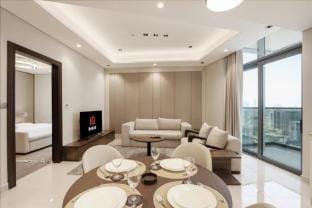 High-Floor 1BR with Burj Khalifa View Prime Location Apartment in Dubai