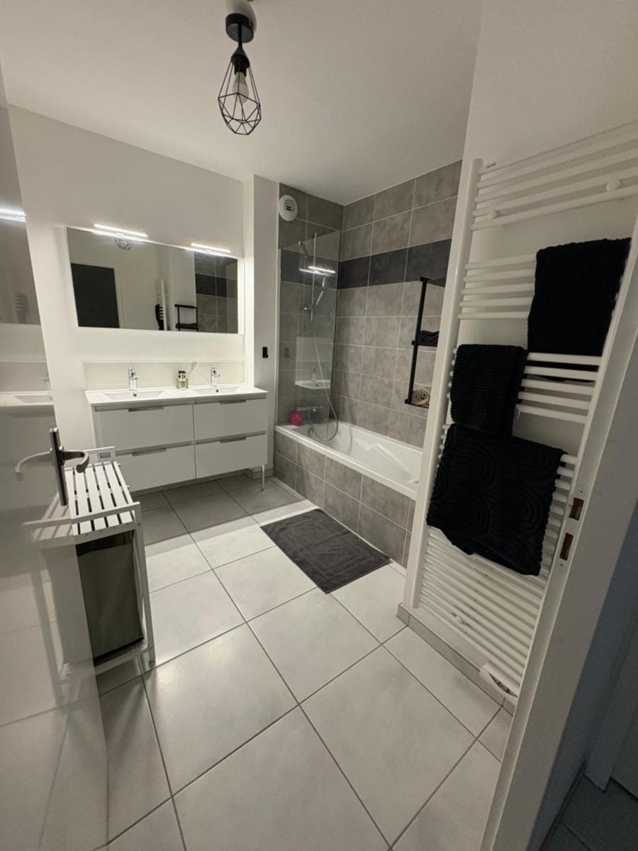 Appartement luxueux a 5min de l'aéroport de Genève Apartment in Canton of Geneva