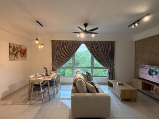 Kajang 3R Home with Full Facilities, Wifi &LG Wa/F Vacation rental in Negeri Sembilan, Malaysia