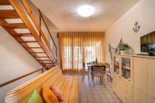 Your Perfect Getaway  Stylish, Spacious and Fully Equipped Apartment in Bibione