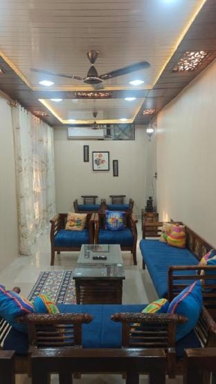 ZM Homestay - Luxury Comfort Awaits Vacation rental in Agra