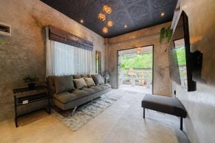Twin house Chom Thong- Just Renovated loft style Vacation rental in Thailand