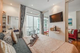 *950m to Patong Beach | Pool&Gym C211 Apartment in Patong