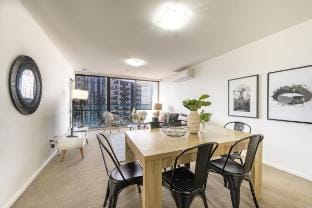 MSA Mainpoint L31: Free Parking, Gym, Pool, WiFi Vacation rental in Southbank