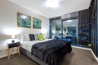 MSA Mainpoint L40: Free Parking, Gym, Pool, WiFi Vacation rental in Southbank