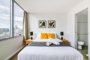 MSA Mainpoint L14: Free Parking, Gym, Pool, WiFi Vacation rental in Southbank
