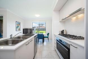 Warm cozy 5Br house near train station & Coles Vacation rental in Sydney
