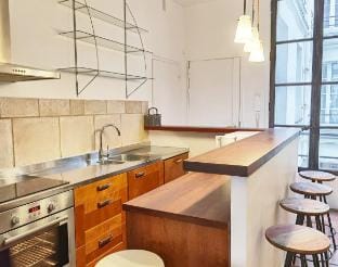 3 bedrooms/Le Marais style /3 mins to République Vacation rental in Paris