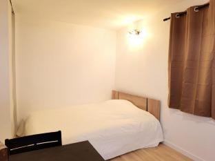 Calm New deco studio near Nation Vacation rental in Paris