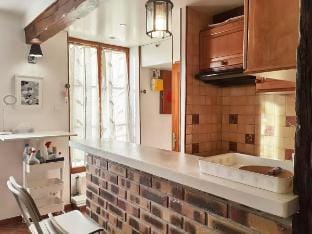 French-style Apt/3mns to metro/Paris Latin Quarter Vacation rental in Paris