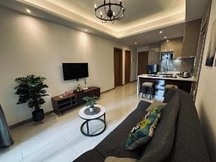 Jade Homes @ R&F (free WiFi & 1 c/p) Dual-Key Apartment in Johor Bahru