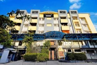 Townhouse Oak Pallikarani Near Balaji Dental College Hotel in Chennai