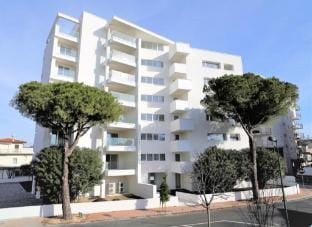 Elegant and Modern Apartment close to Lignano City Center Apartment in Lignano Sabbiadoro