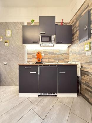 Casa Vacanze - 80040 Guest House - Via L. Giordano Vacation rental in Campania