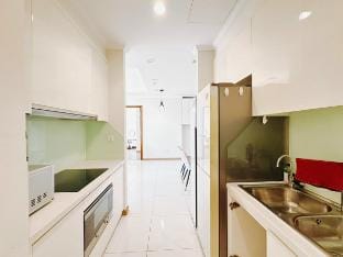 3BRs, Free Pool&Gym, Near Landmark 81, Bancony Vacation rental in Ho Chi Minh City