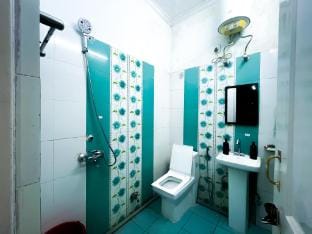 Near Sahastradhara 1BHK · 2 King Beds| RobberCave Vacation rental in Dehradun