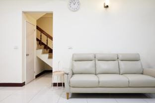 Guxiang House – Tainan East District 4-10 Pax Townhouse Bed and Breakfast in Kaohsiung