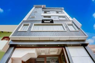 Townhouse Oak Rohtak Mansarovar Park Hotel in Haryana