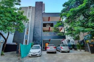 Collection O Tynampet Metro Station Hotel in Chennai