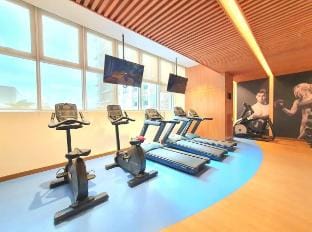 Luxury 1BR at BGC/Venice Mall (Park Mckinley 10G) Apartment in Makati