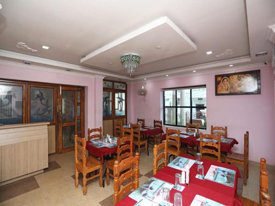 Goroomgo Sambit International Puri Hotel in Puri