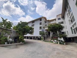 AA Resort Hotel นนทบุรี Hotel in Thailand