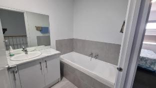 Home in Wyndham Vale, Melbourne Vacation rental in Melbourne