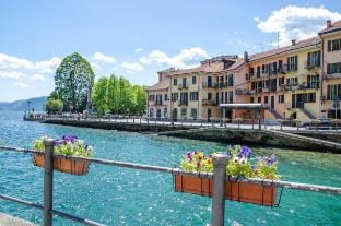 Chocolat Relais et Maisons - L'Escale Apartment in Omegna