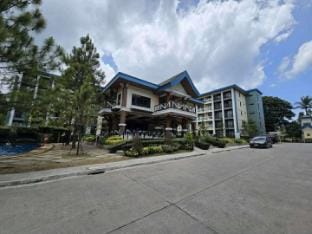 2BR FAMILY GROUPS AFFORD STAYCATION TAGAYTAY Apartment in Tagaytay