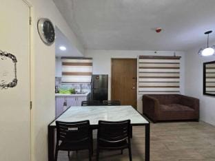 2BR FAMILY GROUPS AFFORD STAYCATION TAGAYTAY Apartment in Tagaytay