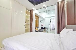 Spacious 1BR River Gate Apt in Prime Saigon Area Apartment in Ho Chi Minh City