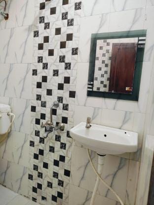 One Room Suite at The Ghat House  (204) Vacation rental in Varanasi