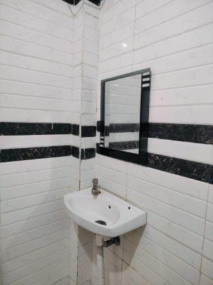 One Bedroom Suite at The Ghat House  (203) Vacation rental in Varanasi