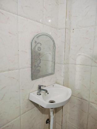 One Bedroom Suite at The Ghat House - (403) Vacation rental in Varanasi