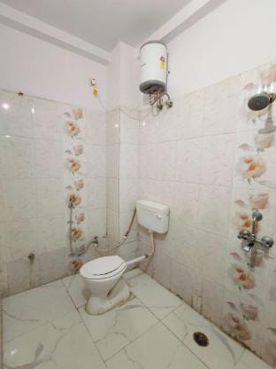 One Bedroom Suite at The Ghat House - (403) Vacation rental in Varanasi