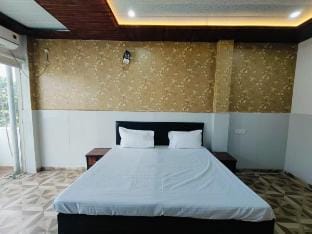 One Room with Ghat View at The Ghat House - 402 Vacation rental in Varanasi