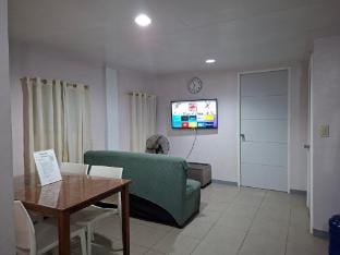 2 Bedroom Apartment Mactan Vacation rental in Lapu-Lapu City