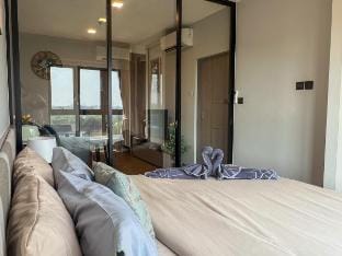 AstraSky StudioBR/Rooftop Pool/7-Eleven/Streetfood Vacation rental in Chiang Mai