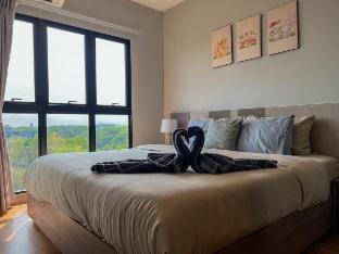 AstraSky StudioBR/Rooftop Pool/7-Eleven/Streetfood Vacation rental in Chiang Mai