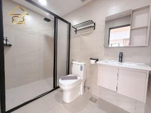 Coliving 6Pax Spacious Room + Bathroom | Ipoh Town Vacation rental in Ipoh