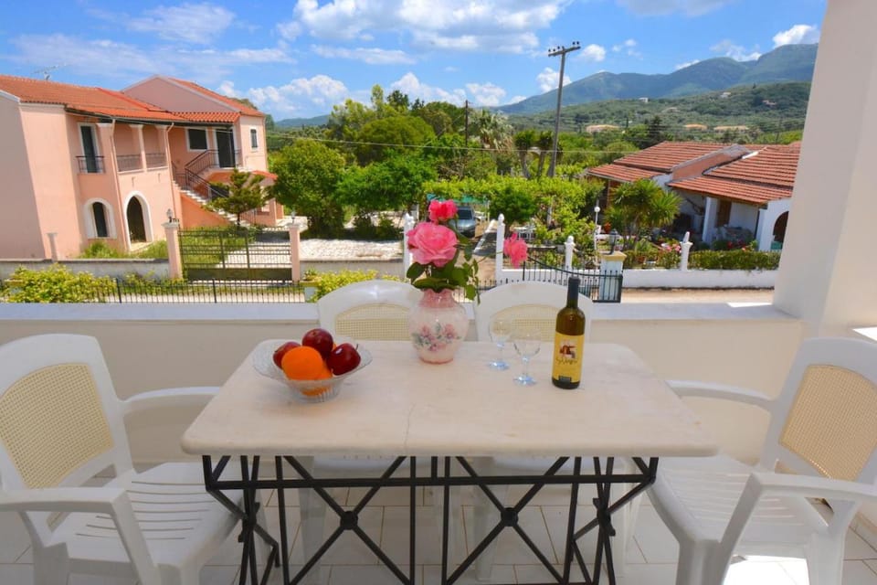 Dolphin Apt & Studios -Next to the Beach Apartment in Corfu, Greece