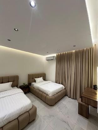 Modern 3-Bedroom Apt | Self Check-in - دار اصيل Vacation rental in Jeddah